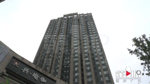 精裝修新房出租遇詭異租客 房東開(kāi)門驚見(jiàn)滿屋霉斑，房產(chǎn)經(jīng)紀(jì)提醒警惕